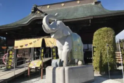 幸せを呼ぶ吉ゾウくんのいるお寺『長福寿寺』