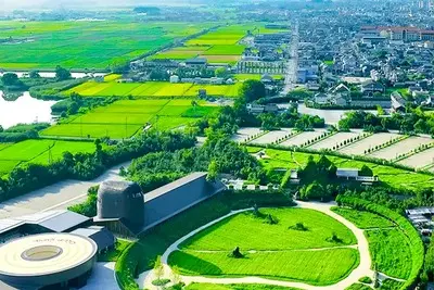 まるで物語の世界！ラコリーナ近江八幡でスイーツと買い物を満喫
