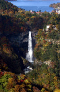 華厳の滝