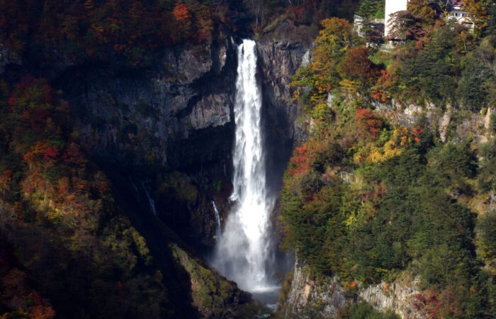 華厳の滝