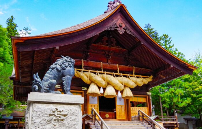 諏訪大社　下社秋宮