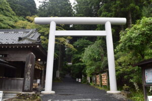 御岩神社