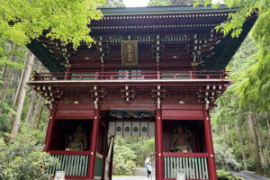 御岩神社
