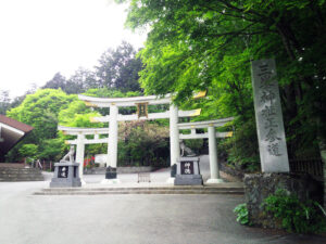 三峯神社