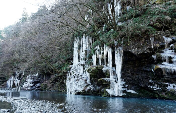 三十槌の氷柱