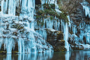 三十槌の氷柱