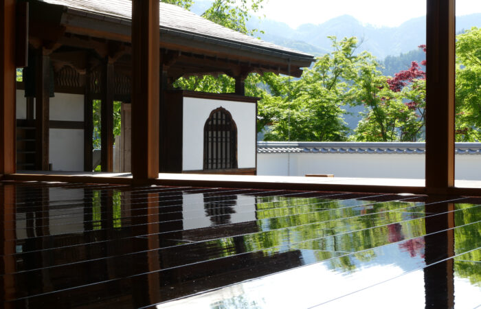 宝徳寺床もみじ