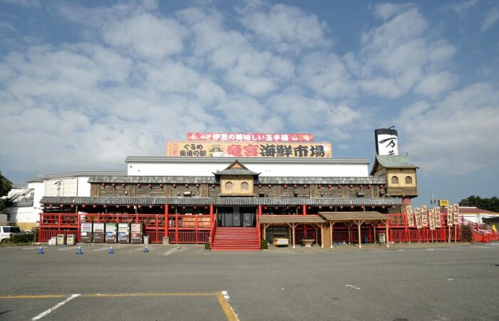 竜宮海鮮市場